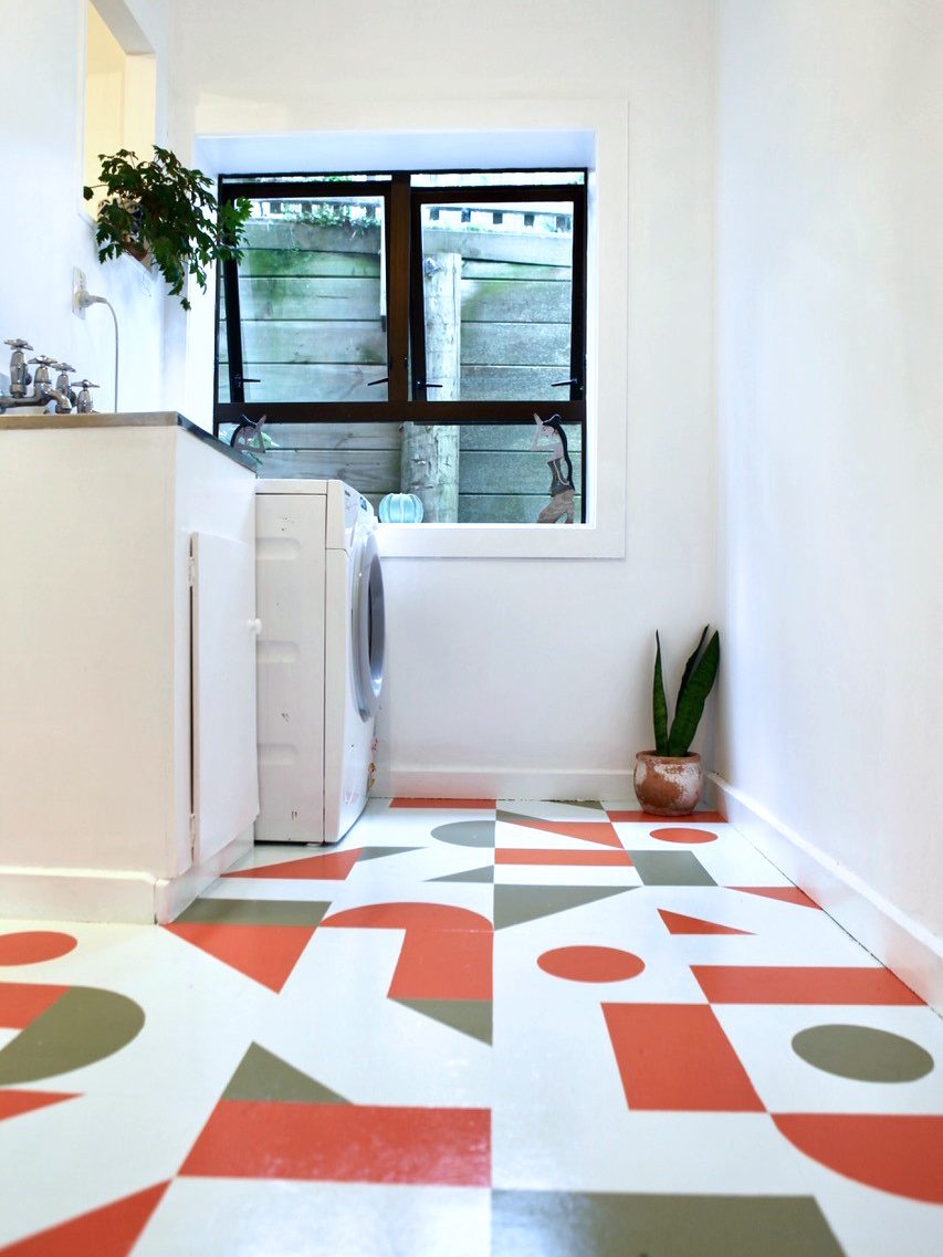 Laundry floor pattern painting on wood